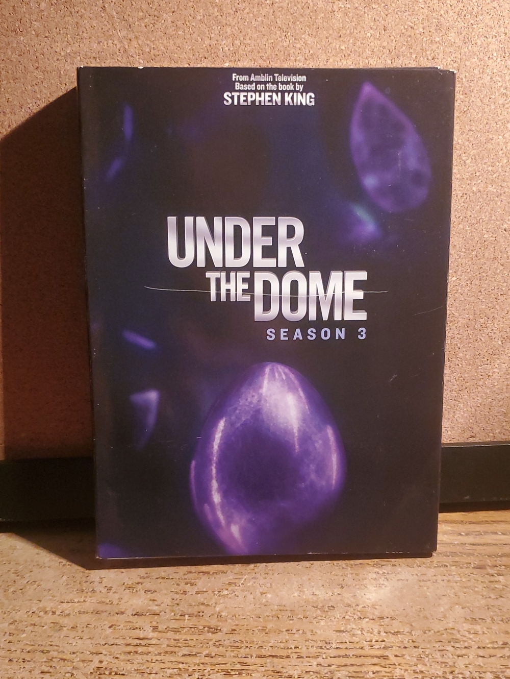 Under the Dome Season 3 Collector Case - Purple